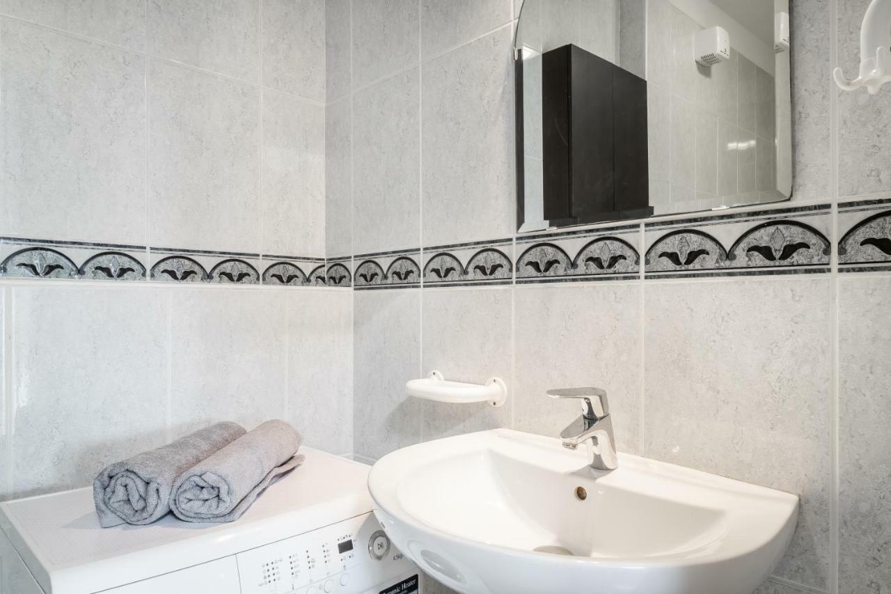 Bpr Soho Boutique Home With Ac Budapest Ngoại thất bức ảnh